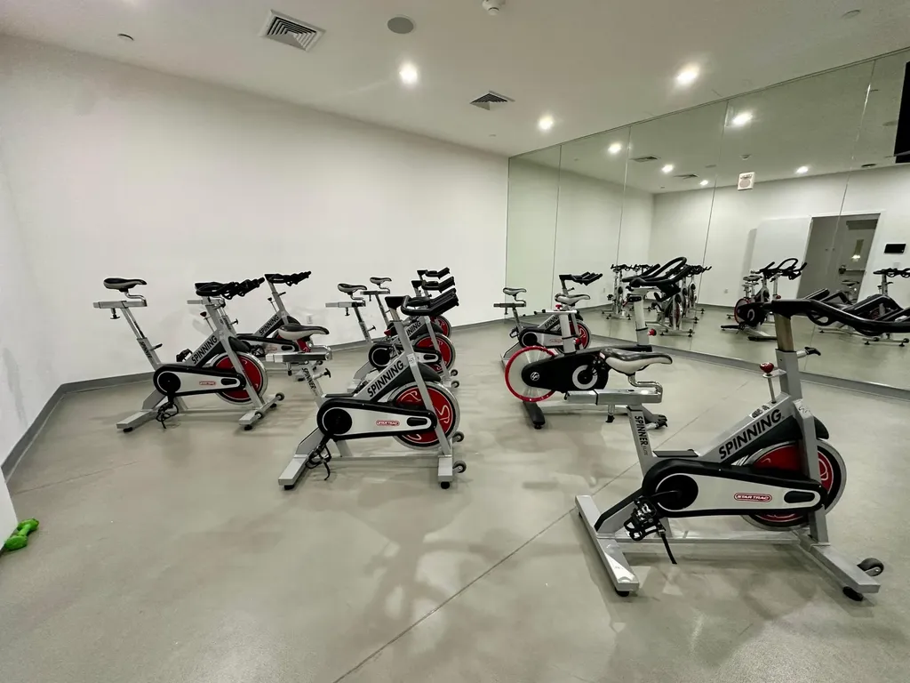 2950 NE 188th Street NE Aventura FL 33180