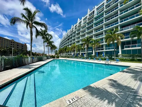 2950 NE 188th Street NE Aventura FL 33180