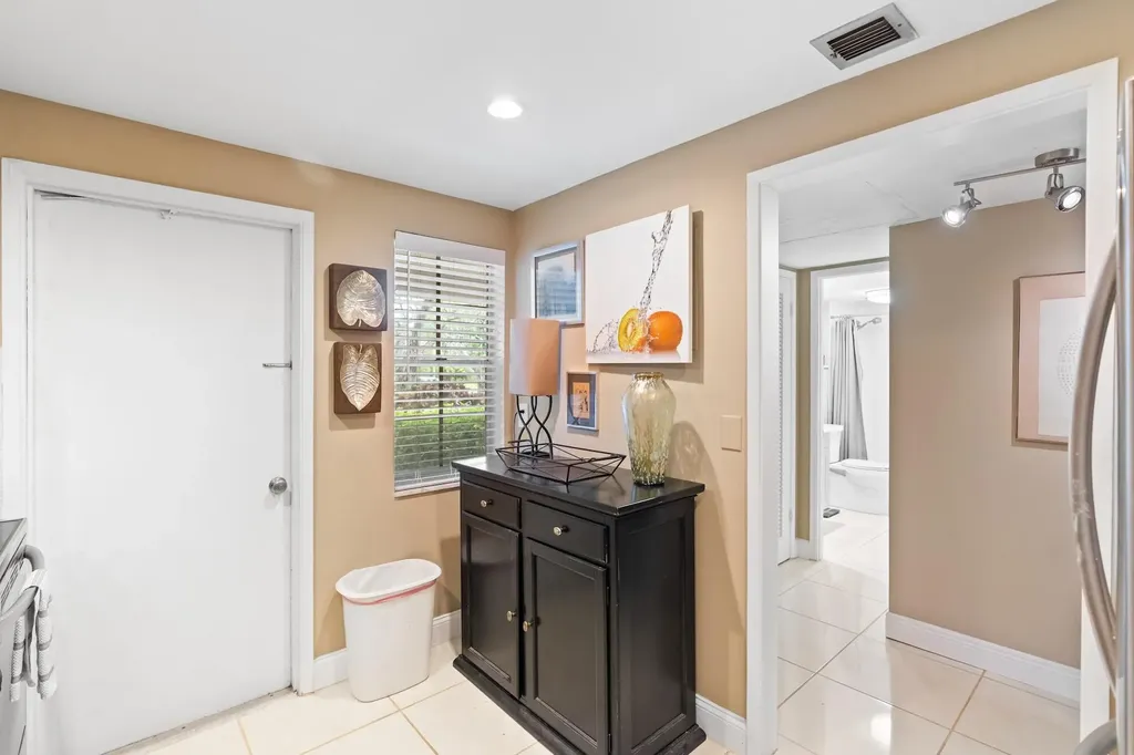 2900 N Palm Aire Drive Pompano Beach FL 33069