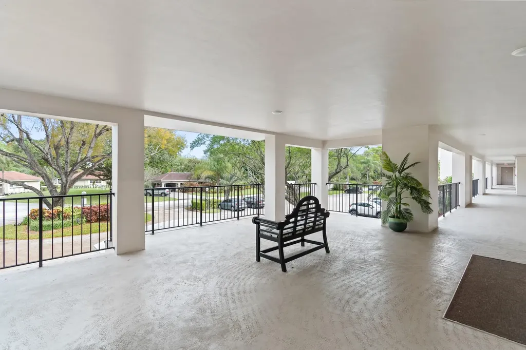2900 N Palm Aire Drive Pompano Beach FL 33069