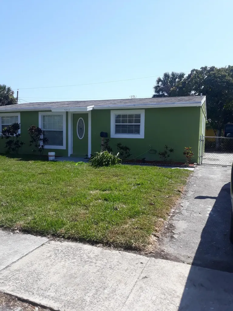 5364 Helene Place West Palm Beach FL 33407