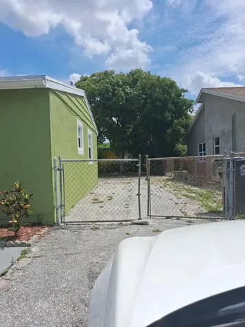 5364 Helene Place West Palm Beach FL 33407