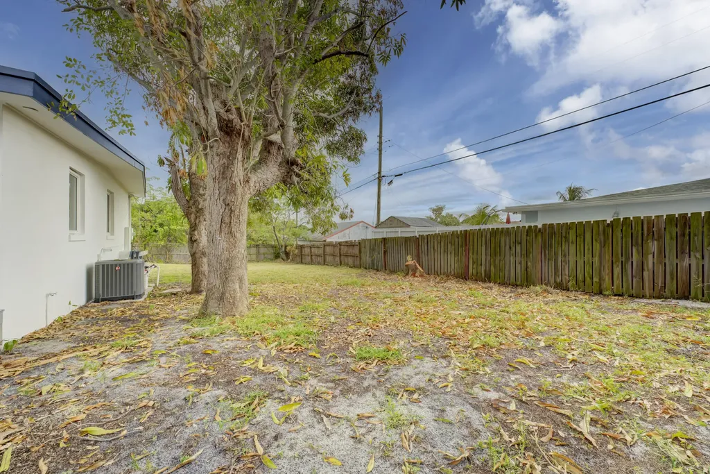 840 Bradley Street West Palm Beach FL 33405