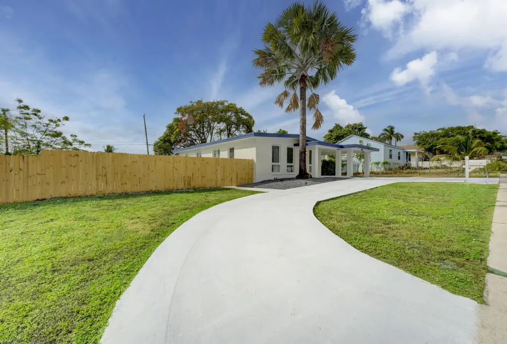840 Bradley Street West Palm Beach FL 33405
