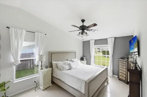 6208 NW Kukui Court Port St Lucie FL 34983