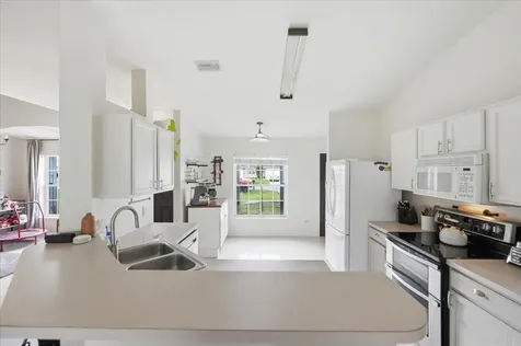6208 NW Kukui Court Port St Lucie FL 34983