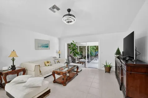 1084 Aspri Way Riviera Beach FL 33418
