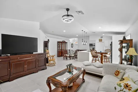 1084 Aspri Way Riviera Beach FL 33418
