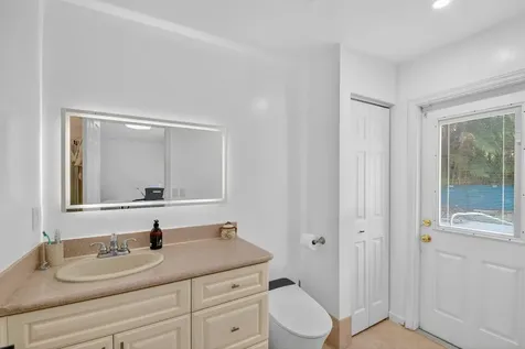 1084 Aspri Way Riviera Beach FL 33418