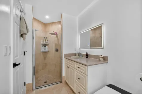 1084 Aspri Way Riviera Beach FL 33418