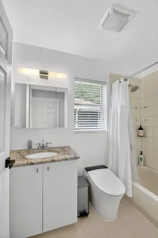 1084 Aspri Way Riviera Beach FL 33418