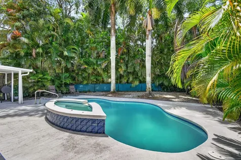 1084 Aspri Way Riviera Beach FL 33418