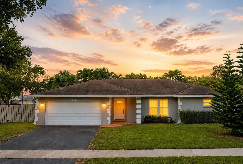 4813 SW 118th Terrace Cooper City FL 33330
