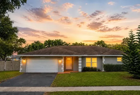 4813 SW 118th Terrace Cooper City FL 33330