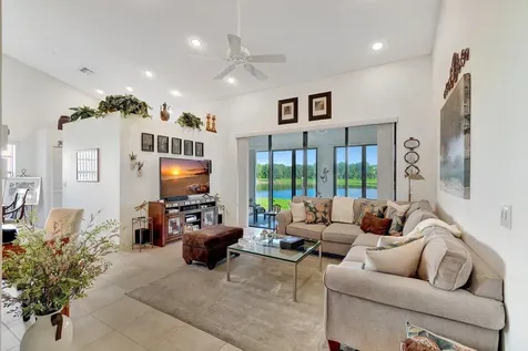 8308 Waterline Drive Boynton Beach FL 33472