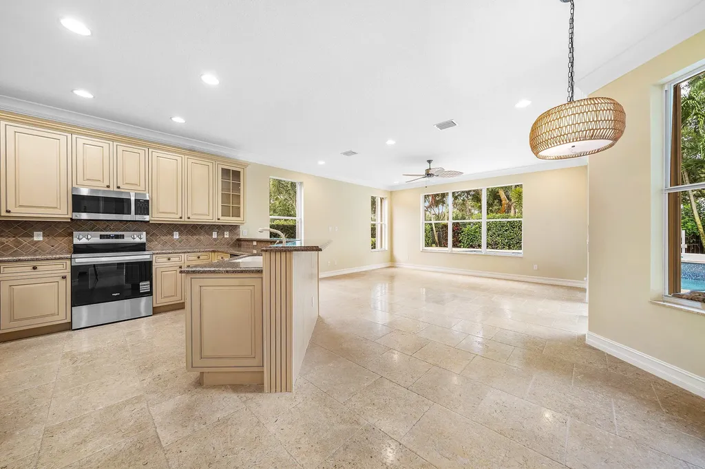 8866 Hidden Acres Drive Boynton Beach FL 33473