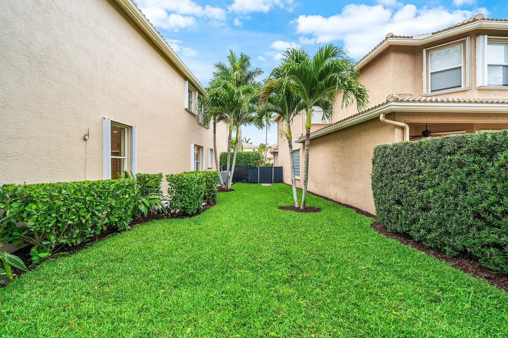 8866 Hidden Acres Drive Boynton Beach FL 33473