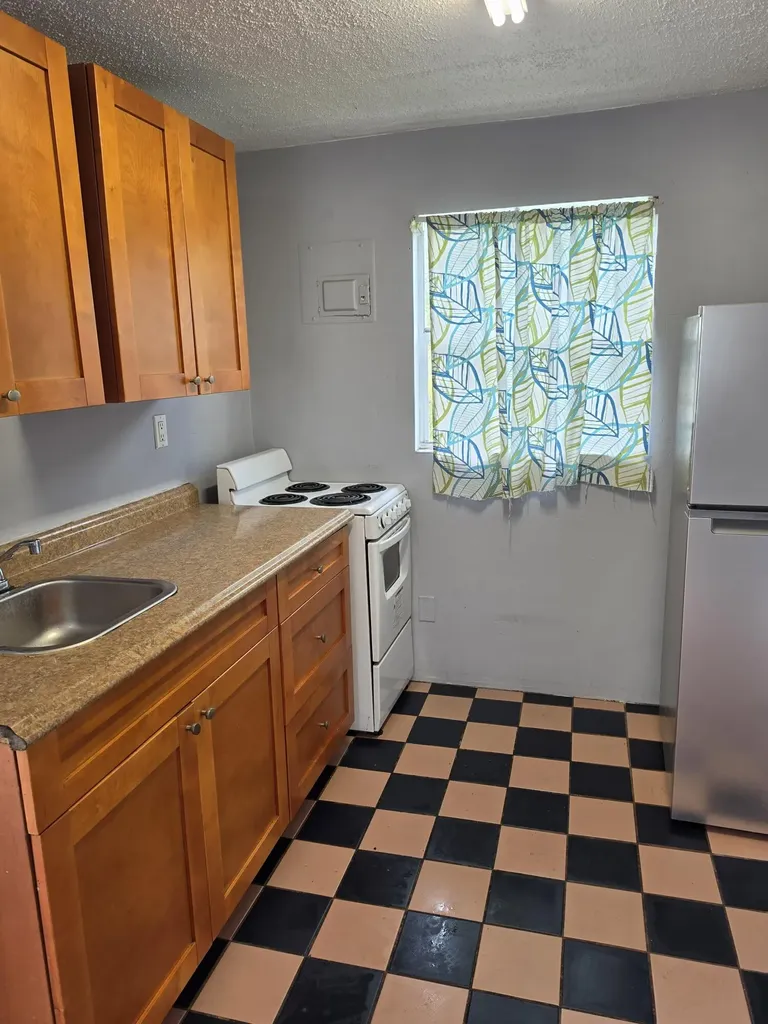5926 Taft Street Hollywood FL 33021