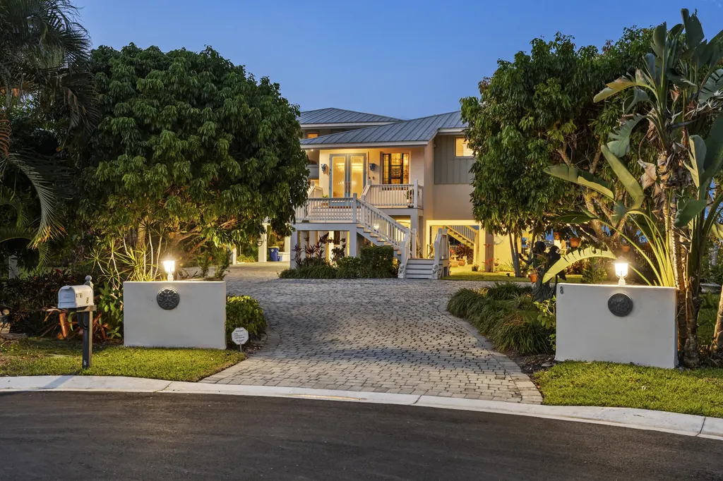 8 Herons Nest Sewalls Point FL 34996