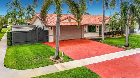 736 NW 12th Avenue Dania Beach FL 33004