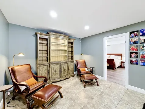 736 NW 12th Avenue Dania Beach FL 33004