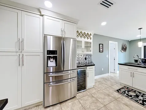 736 NW 12th Avenue Dania Beach FL 33004