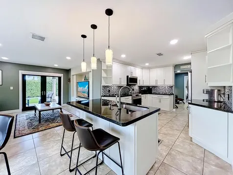736 NW 12th Avenue Dania Beach FL 33004