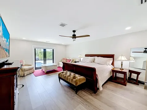 736 NW 12th Avenue Dania Beach FL 33004