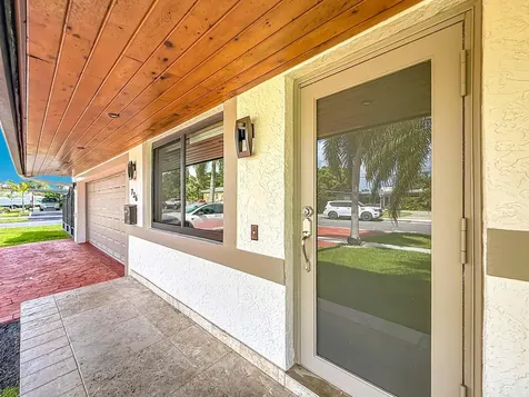 736 NW 12th Avenue Dania Beach FL 33004