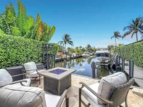 736 NW 12th Avenue Dania Beach FL 33004