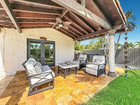 736 NW 12th Avenue Dania Beach FL 33004