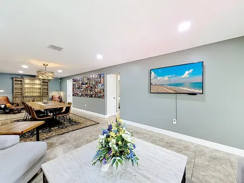 736 NW 12th Avenue Dania Beach FL 33004