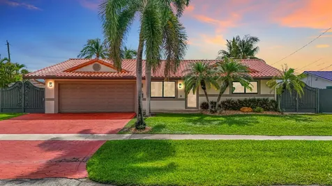 736 NW 12th Avenue Dania Beach FL 33004