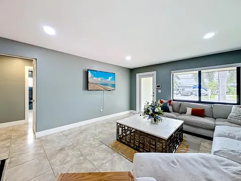 736 NW 12th Avenue Dania Beach FL 33004