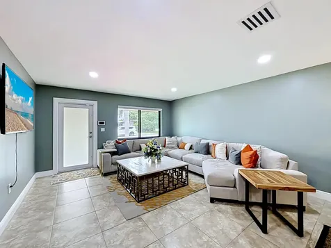 736 NW 12th Avenue Dania Beach FL 33004