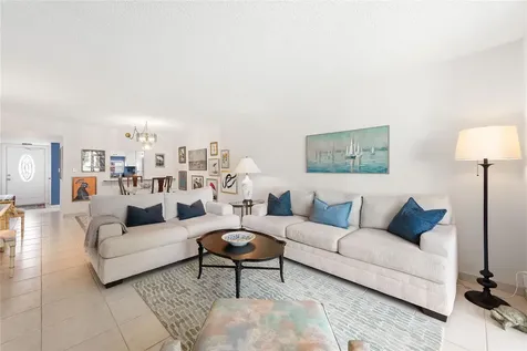 9420 S Hollybrook Lake Drive Pembroke Pines FL 33025