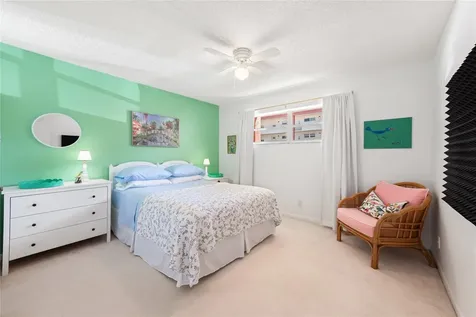 9420 S Hollybrook Lake Drive Pembroke Pines FL 33025