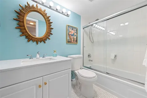 9420 S Hollybrook Lake Drive Pembroke Pines FL 33025
