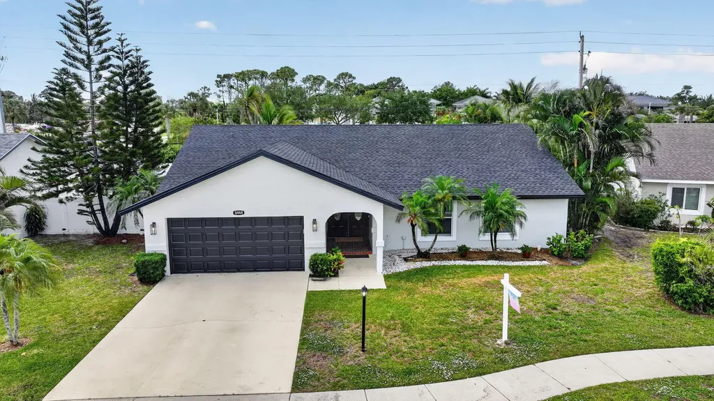 8444 Linden Way Greenacres FL 33467