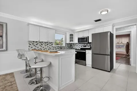 8444 Linden Way Greenacres FL 33467