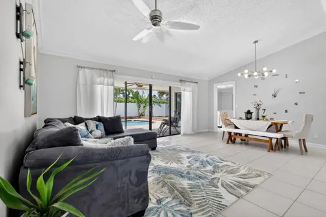 8444 Linden Way Greenacres FL 33467