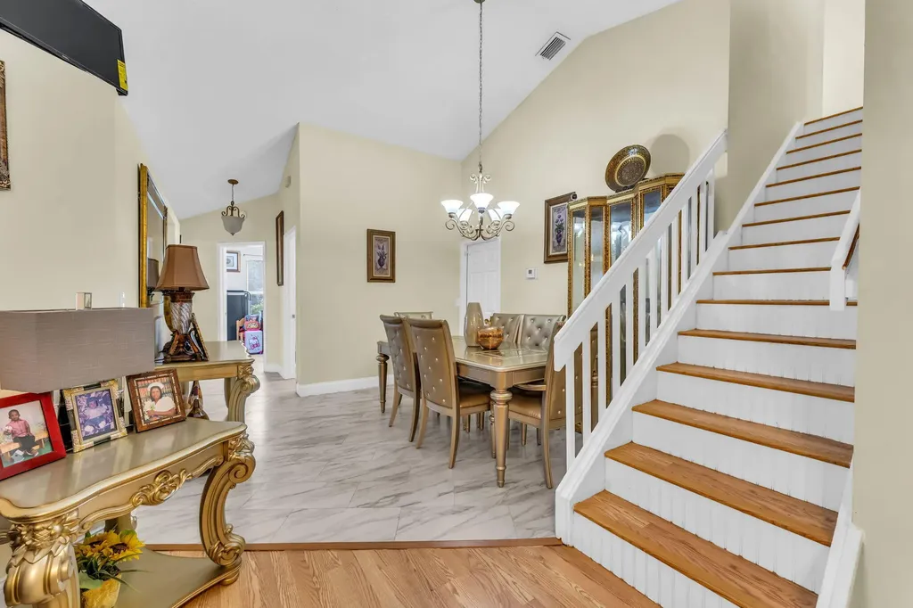 143 W Tara Lakes Drive Drive W Boynton Beach FL 33436