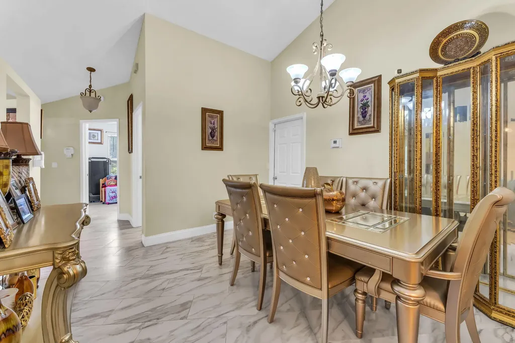 143 W Tara Lakes Drive Drive W Boynton Beach FL 33436