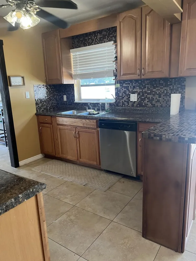 3310 NW 90th Avenue Coral Springs FL 33065