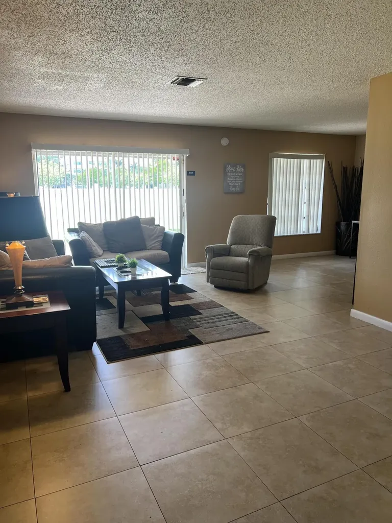 3310 NW 90th Avenue Coral Springs FL 33065