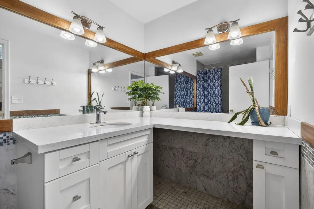 1057 Summit Trail Circle West Palm Beach FL 33415