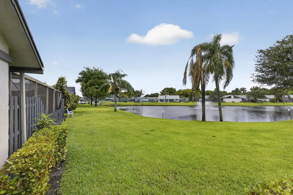 1057 Summit Trail Circle West Palm Beach FL 33415