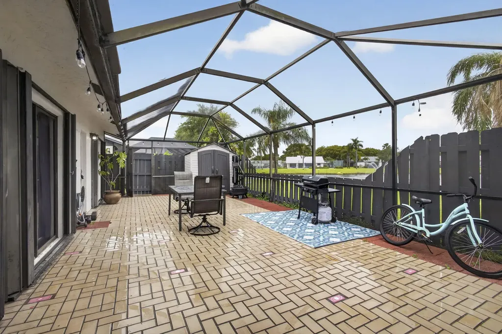 1057 Summit Trail Circle West Palm Beach FL 33415