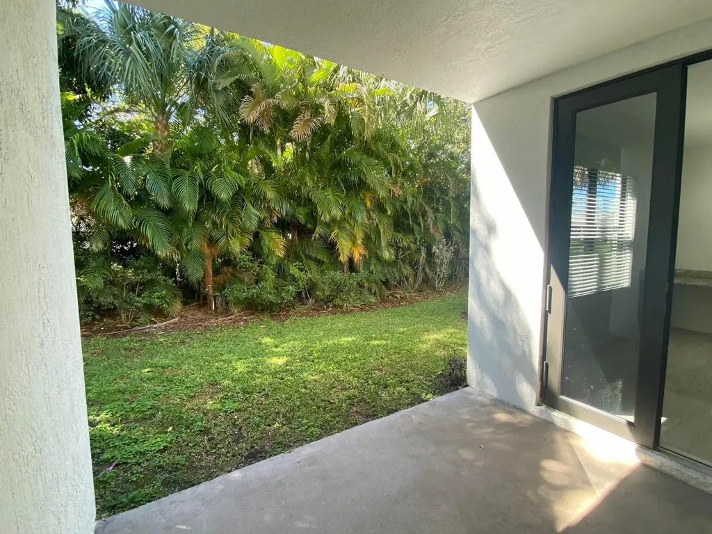 269 Bella Sol Way West Palm Beach FL 33406
