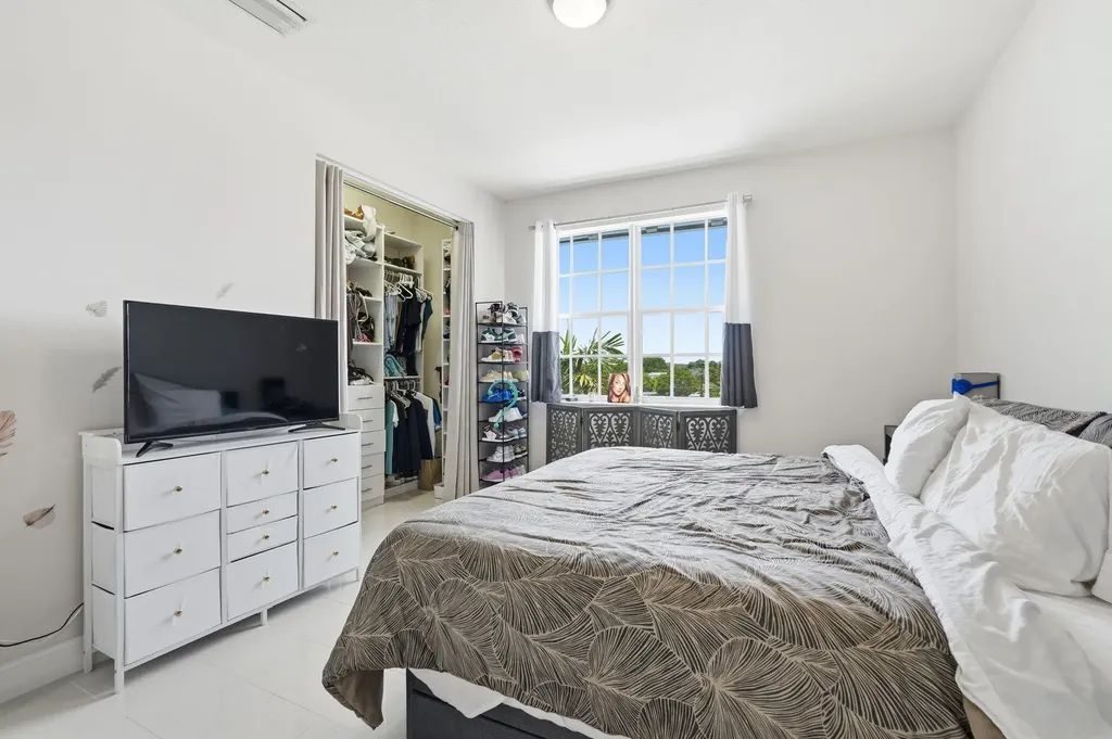 310 N Dixie Highway Lake Worth Beach FL 33460